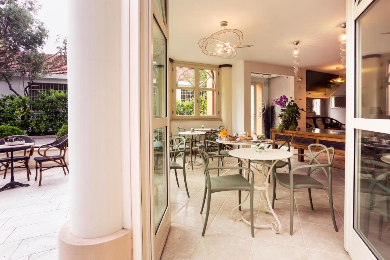 La Desenzano Bed & Breakfast *
